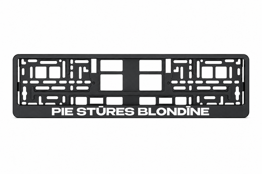 PIE STŪRES BLONDĪNE